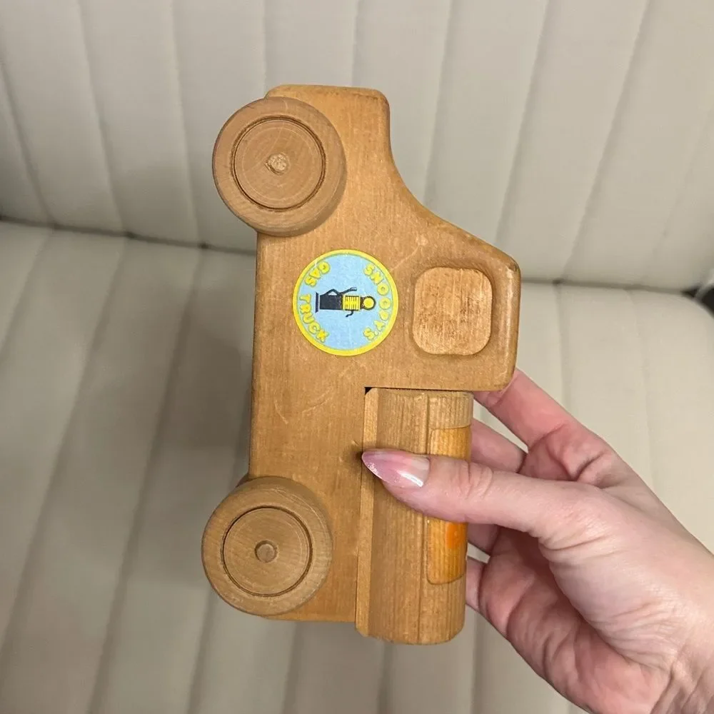 Vintage 1958/1970s Aviva Toy Co. Snoopy Wooden Gas Truck - Peanuts Collectible
